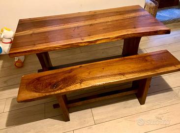 Tavolo in noce con panca