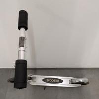 Monopattino a spinta in metallo ODG  Giochi