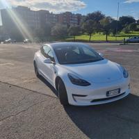 Tesla Model 3 RWD