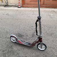 Monopattino in alluminio