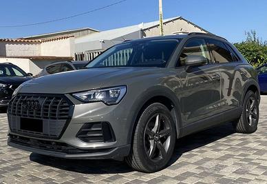 Audi Q3 Business 2.0 TDI 150CV S-Tronic 35