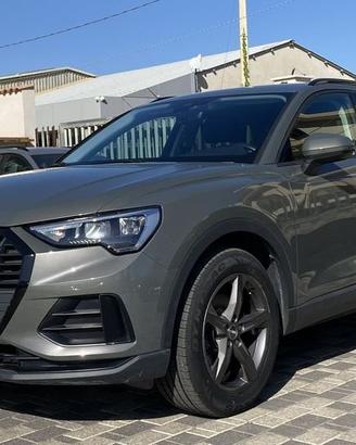 Audi Q3 Business 2.0 TDI 150CV S-Tronic 35