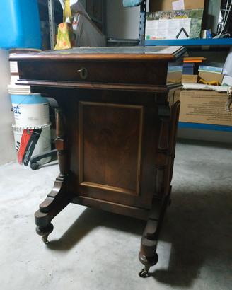 Antico scrittoio Davenport inglese in legno con ca