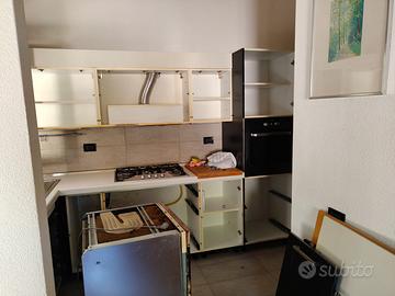 MOBILI CUCINA MODULARI con CAPPA INTEGRATA