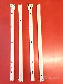 Coppie di guide per cassetti 500 e 300 mm.