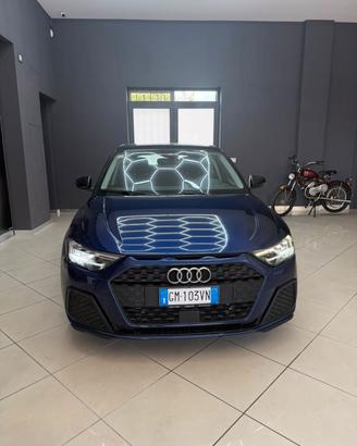 Audi A1 SPB 35 TFSI S tronic Identity Black