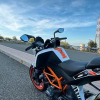 KTM DUKE 390 2016