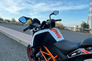 KTM DUKE 390 2016