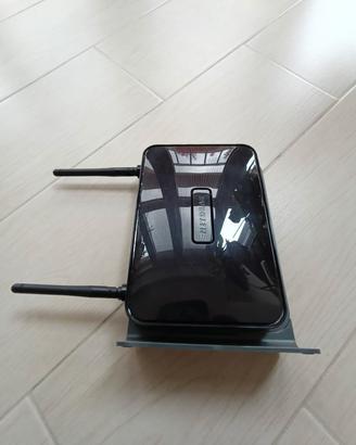 NETGEAR N300 + DGN2200v3
