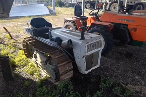 Trattore Lamborghini cingolato c 230 carro stretto