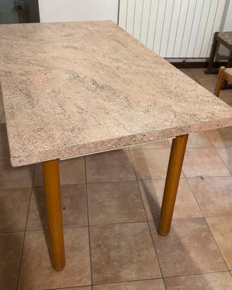 Tavolo con 2 sedie + 2 sgabelli in legno