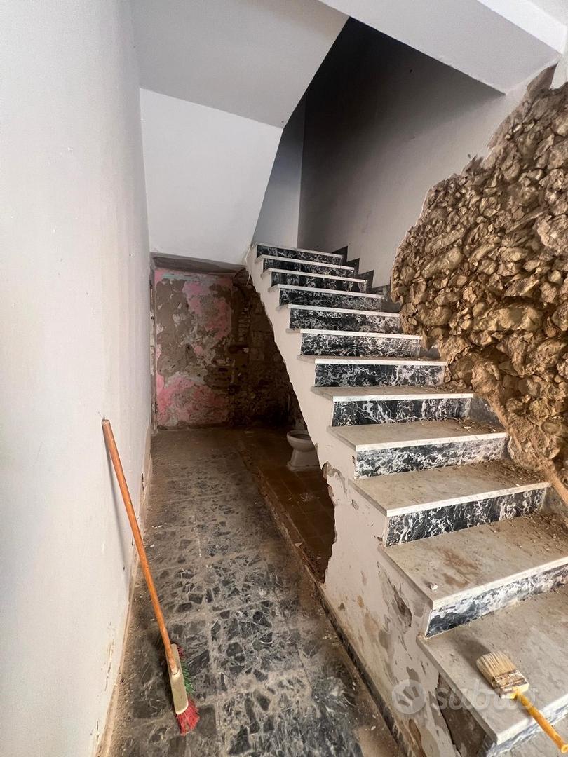 Casa da ristrutturare - Vista 3