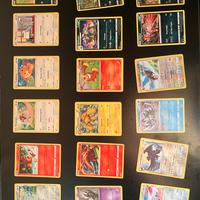 Pokemon lotto misto carte non comuni differenti