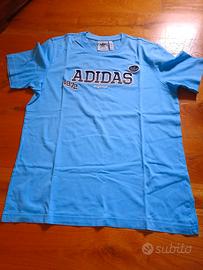 T-shirt azzurra Adidas