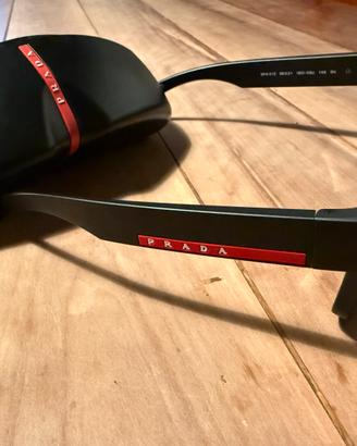 Occhaili da Sole Prada