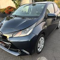 Toyota Aygo 1.0 VVT-i 69 CV 5 porte x-clusiv