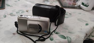 macchina fotografica Olympus 