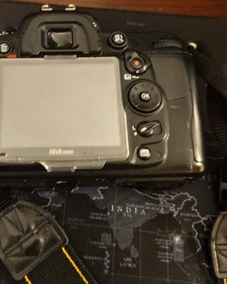 Fotocamera digitale Nikon D7000 + obiettivo