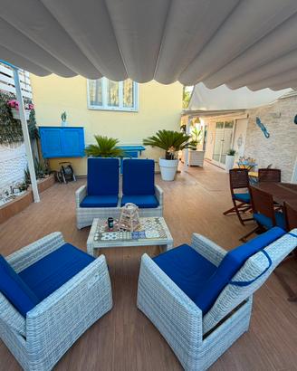 Villa con Giardino