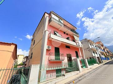 2 LOCALI A TORRE DEL GRECO