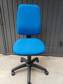 Sedia da ufficio blu