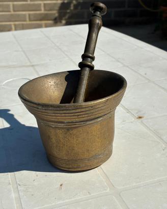 Mortaio di bronzo da collezione