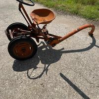 Carrello sterzante per motocoltivatore