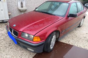 BMW Serie 3 Berlina E36 318i Europa