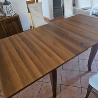 Tavolo 100x100 allungabile a 200x100 in noce, 4 se