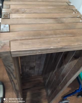 Fioriera in legno