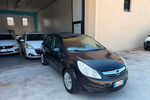 Opel Corsa 1.2 5 porte Cosmo