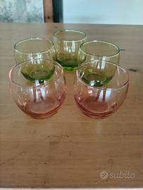 bicchieri in vetro colorato 