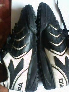 CALCIO: 2 PAIA scarpe v.PELLE n.40,5 e n.40 (nuove