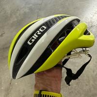 Casco Giro Syntax MIPS