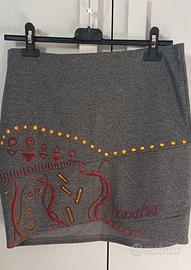 Gonna Grigia  dipinta a mano stile boho