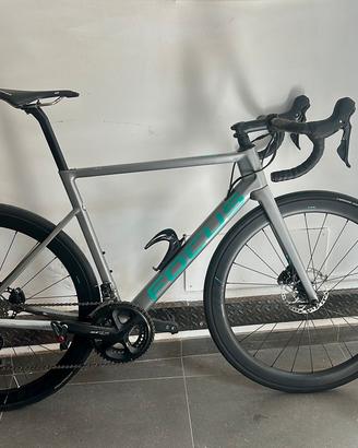 Focus Izalco Max 8.7 - 56 L
