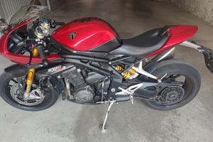 Triumph Speed triple 1200rr
