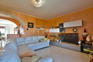 Tempocasa propone appartamento ristrutturato in zo