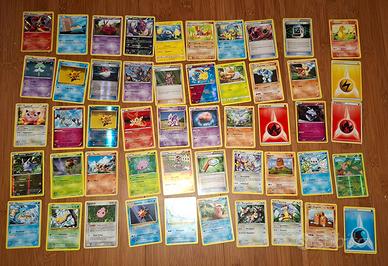 LOTTO Pokémon: ~230 Carte (XY & Sole e Luna)