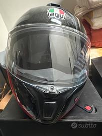 Casco agv in carbonio