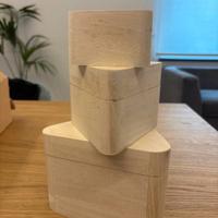 Tris scatole in legno triangolari decoupage
