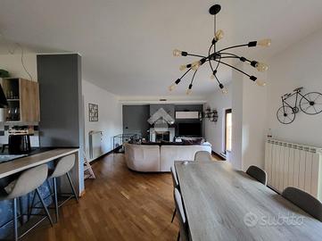 3 LOCALI A BESANA IN BRIANZA