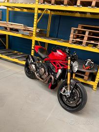 Ducati Monster 1200S (2014)-Tagliandata Ducati