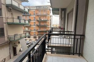 Via Bari - Trivani al piano intermedio