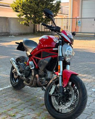 Ducati Monster 797
