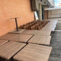 Tavoli e sedie ristorante