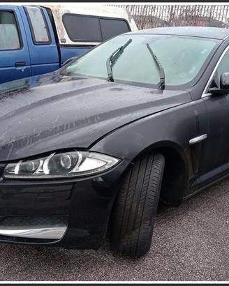 JAGUAR XF I 2011 per ricambi