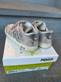 Varie scarpe bambina