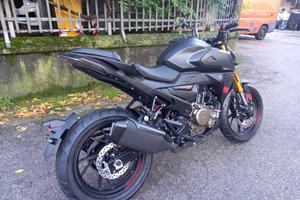 KL DUEL 125cc NAKED NERO MOT. A LIQUIDO