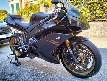 Yamaha YZF R1 - 2008